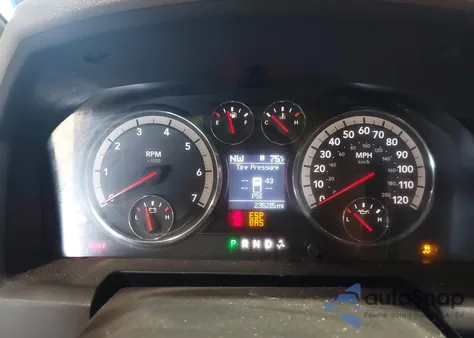 2010 Dodge Ram 1500 z USA, uszkodzony, nr VIN 1D7RV1GP5AS219355